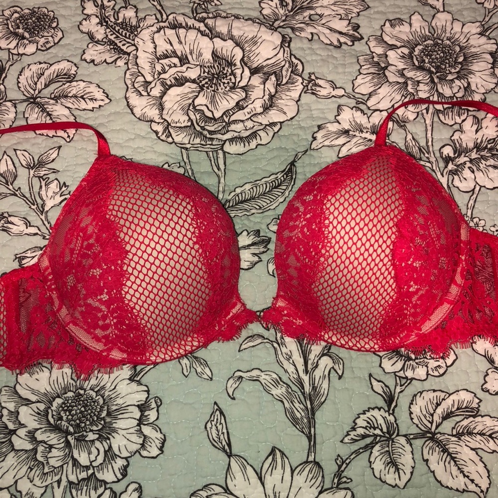 Victoria secret bombshell bra